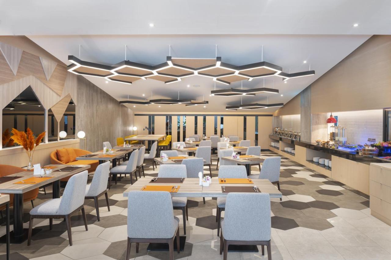 Parkroyal Suites Bangkok Ngoại thất bức ảnh