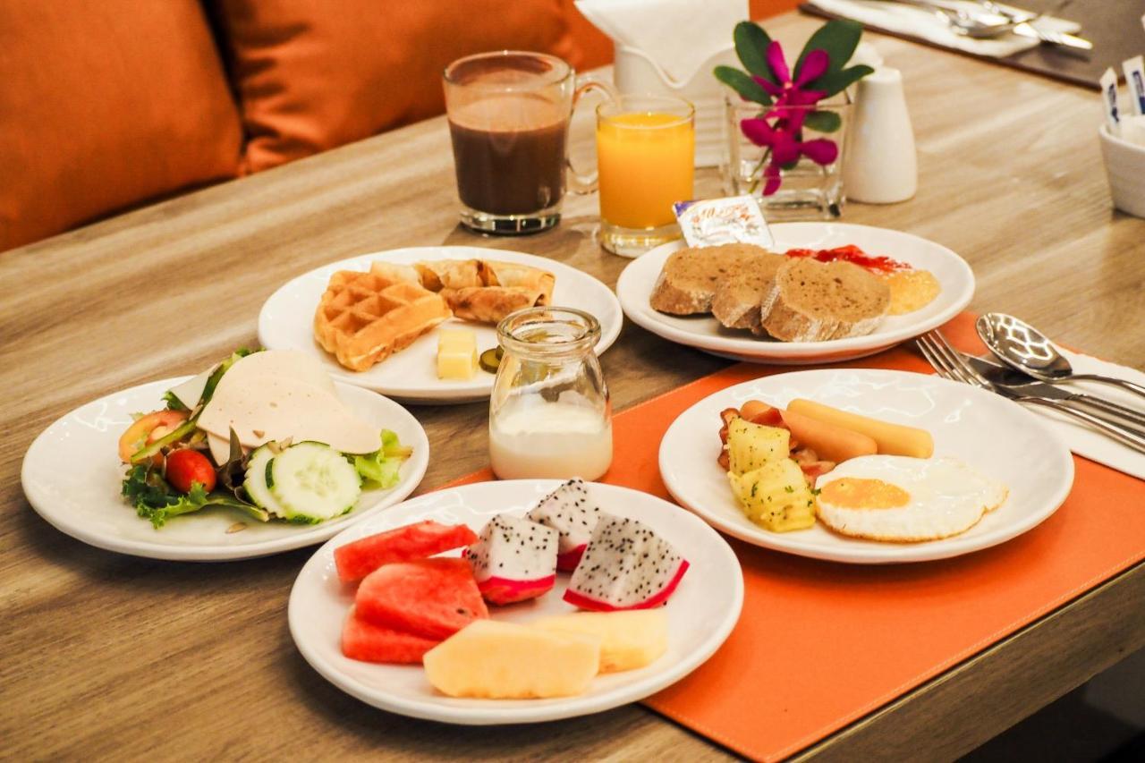 Parkroyal Suites Bangkok Ngoại thất bức ảnh