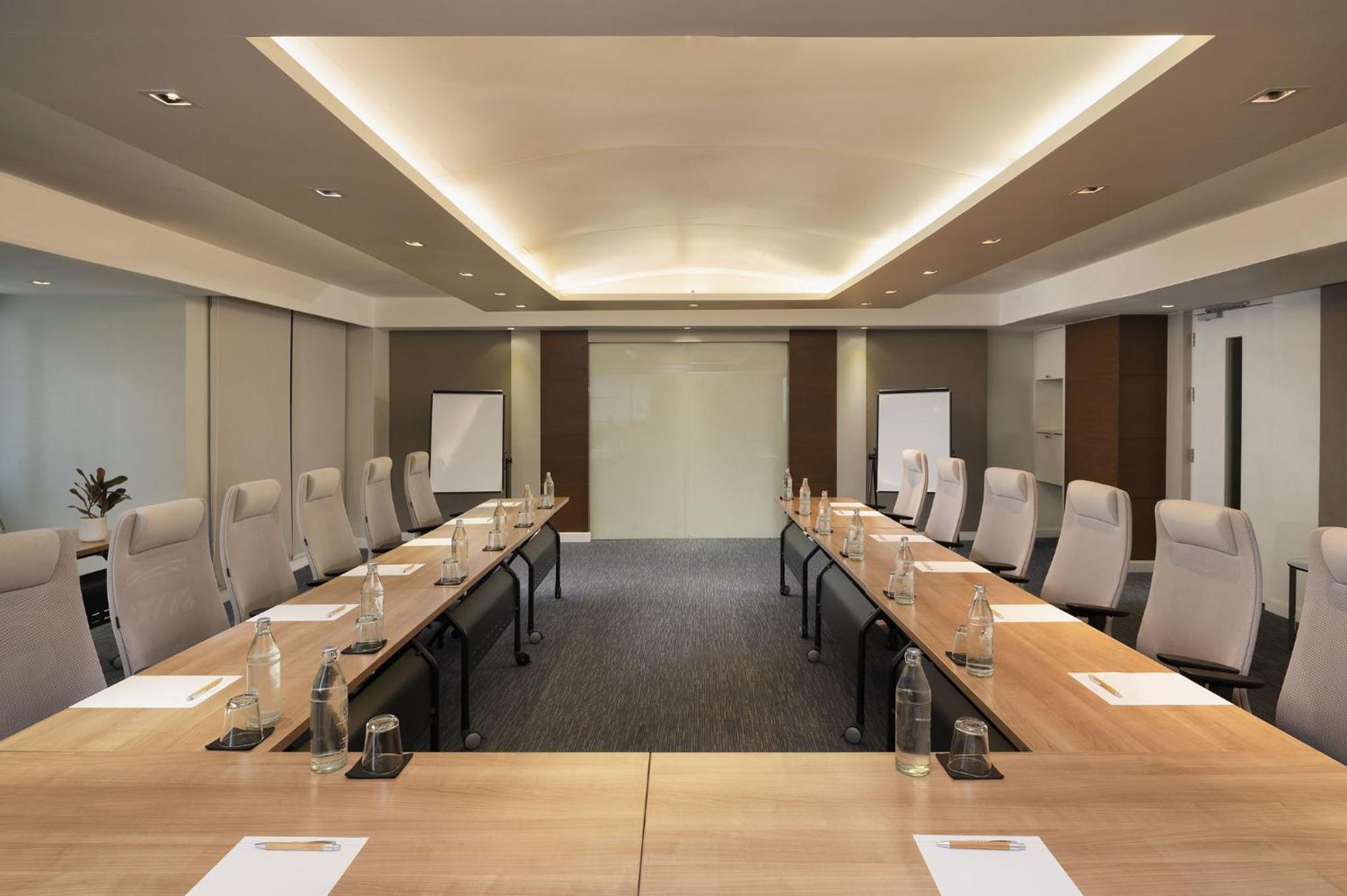 Parkroyal Suites Bangkok Ngoại thất bức ảnh