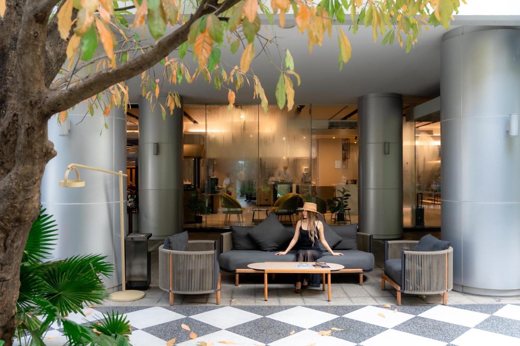 Parkroyal Suites Bangkok Ngoại thất bức ảnh